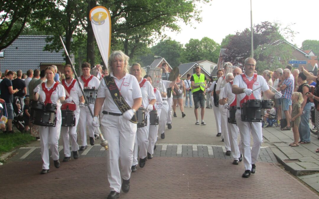 De Marko’s bij slot wandelvierdaagse Bakkeveen