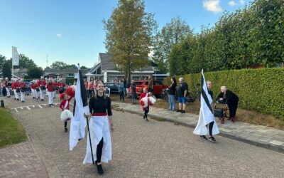 Zonnige optocht in Sumar